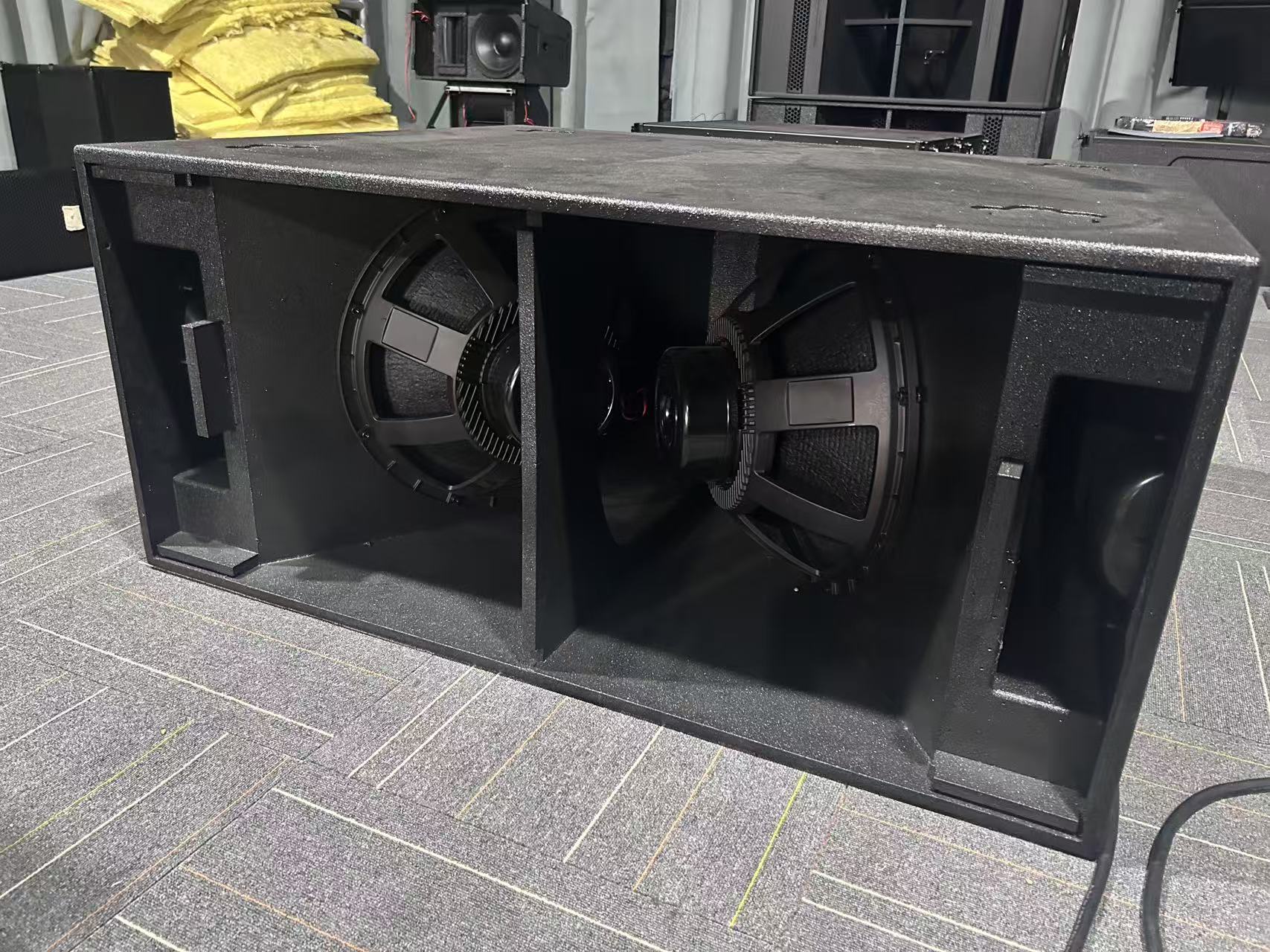 Dubbele 18-inch subwoofers, pr - Subwoofer recensie en prijs